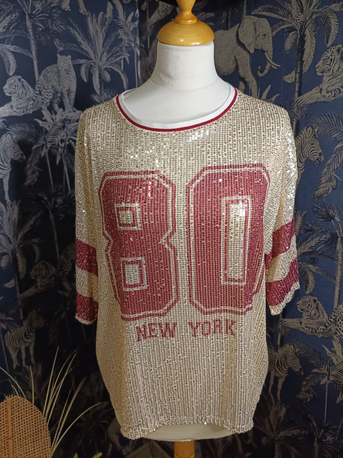 Top sequins